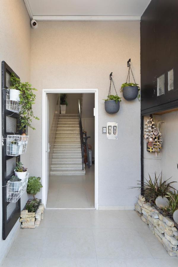 Urbanica Carmel- Apartmentsハイファ エクステリア 写真